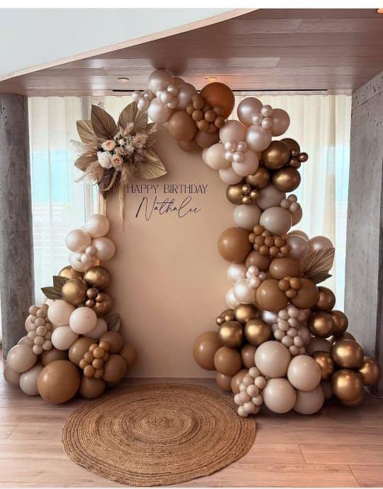 Birthday Arts of 350 Balloons Gold and Silver