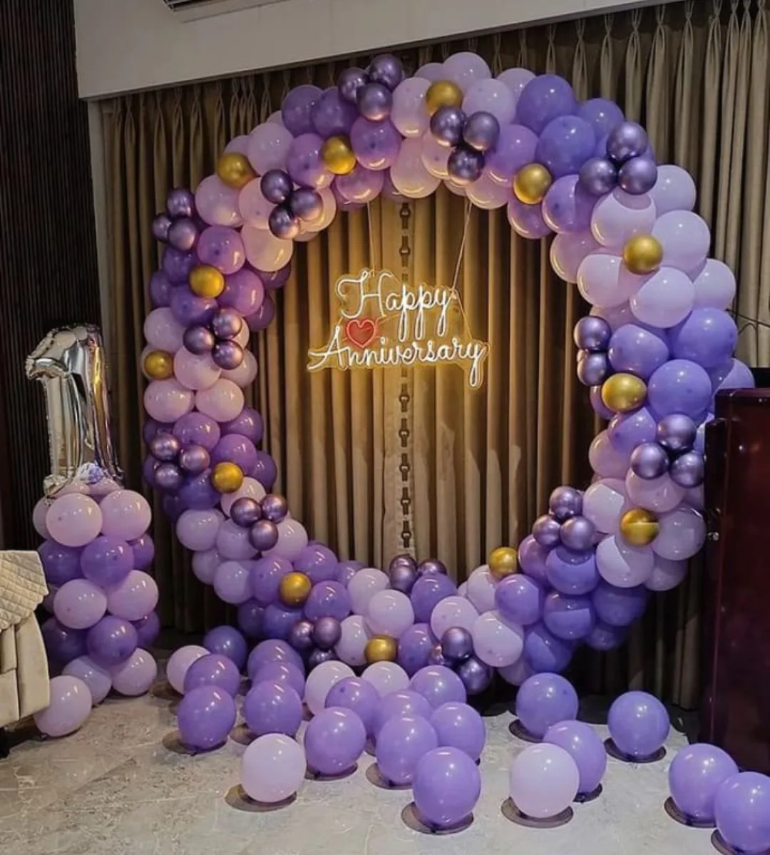 Elegant Purple and Gold Anniversary Balloon
