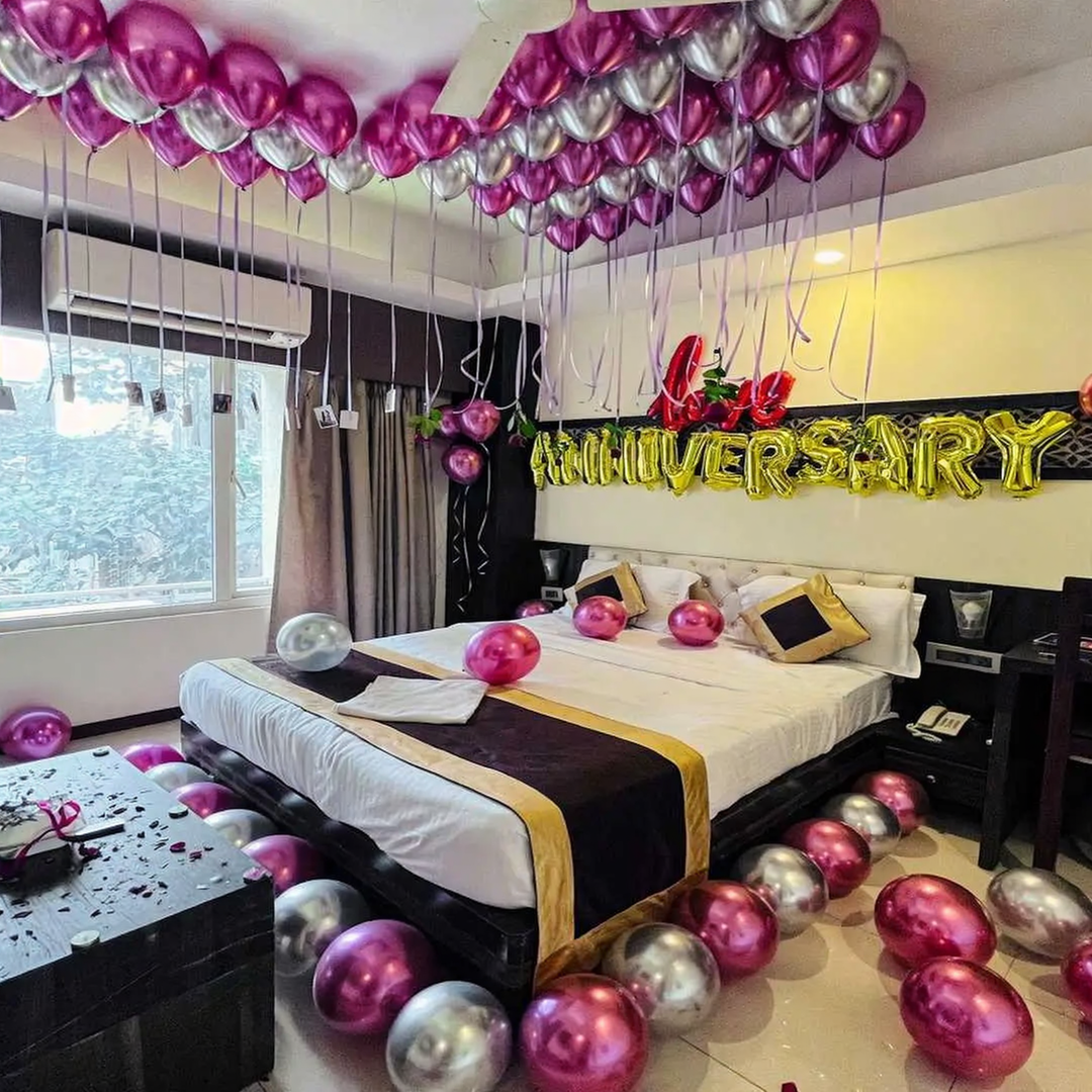 Elegant Anniversary Decoration