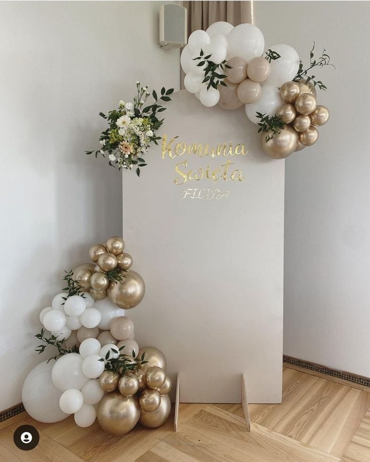 Elegant Floréal Communion Backdrop