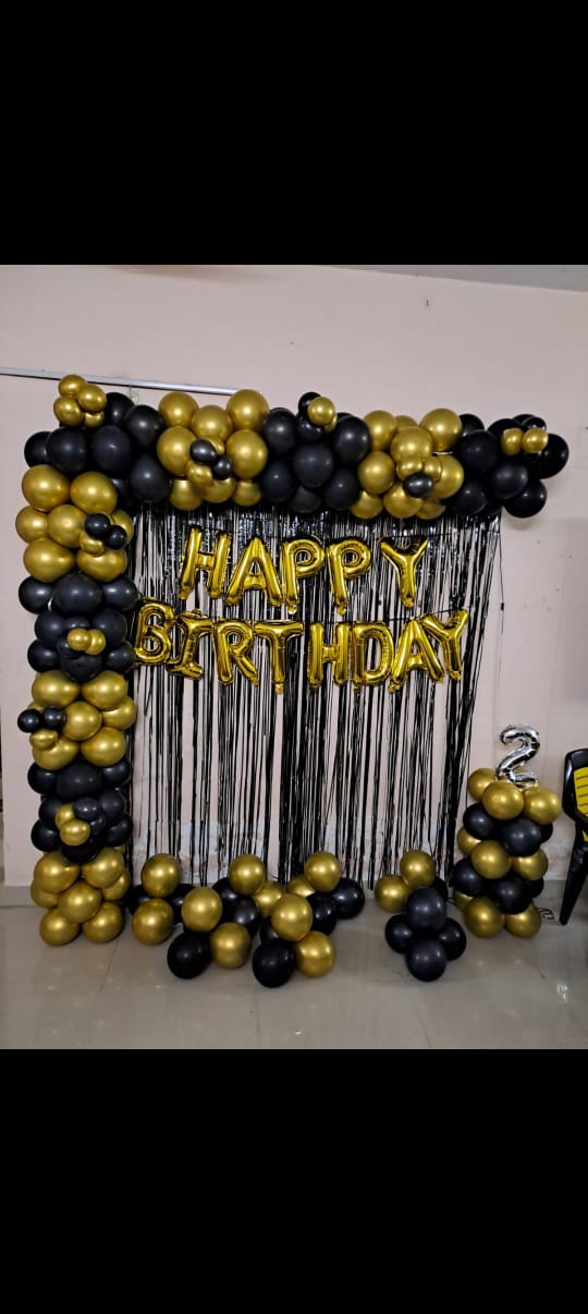 Arch of 150 balloon golden