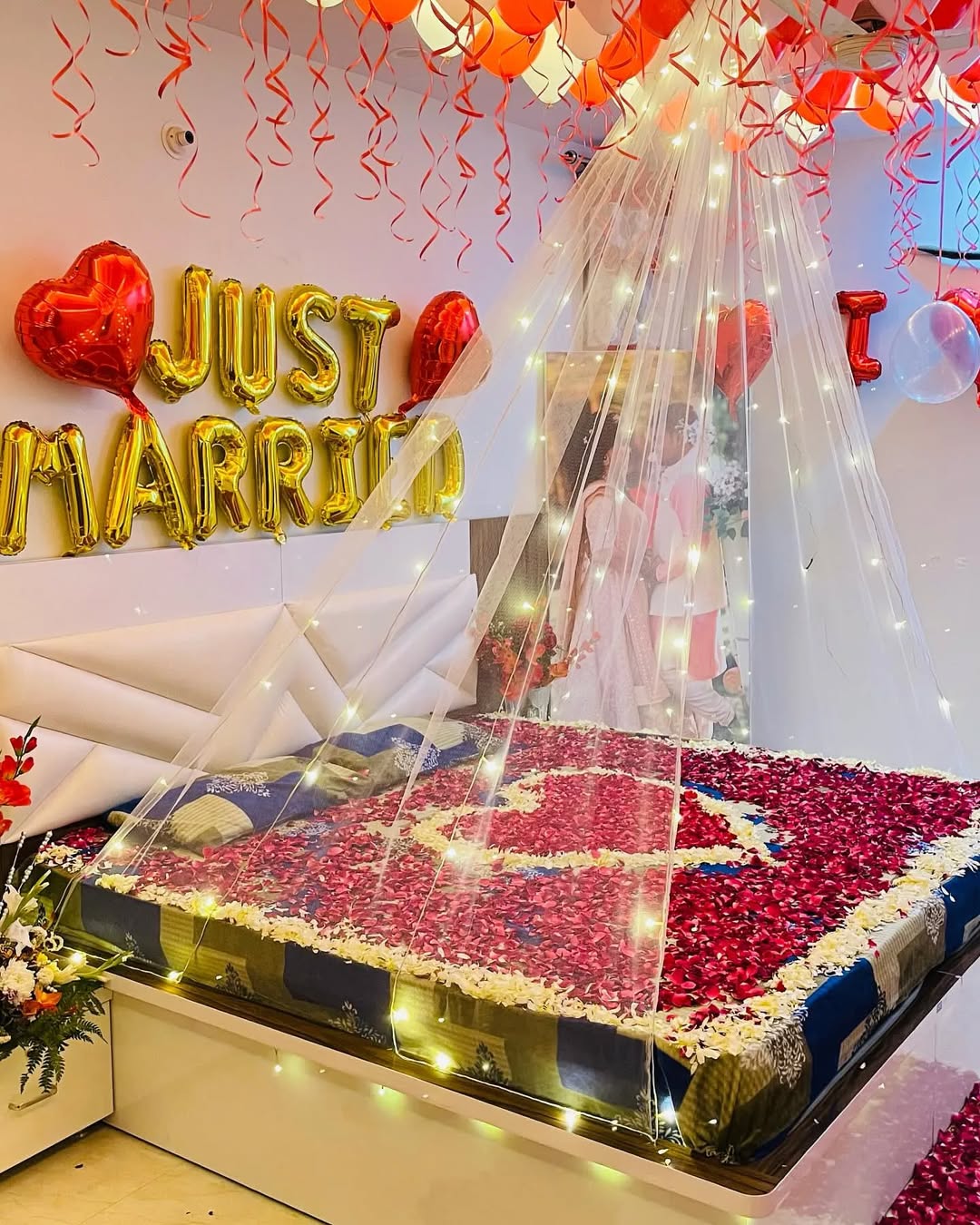 Just Married Bedroom Decoration