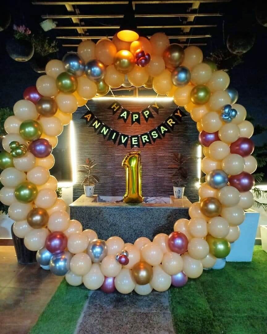 Golden Glow Anniversary Balloon Arch