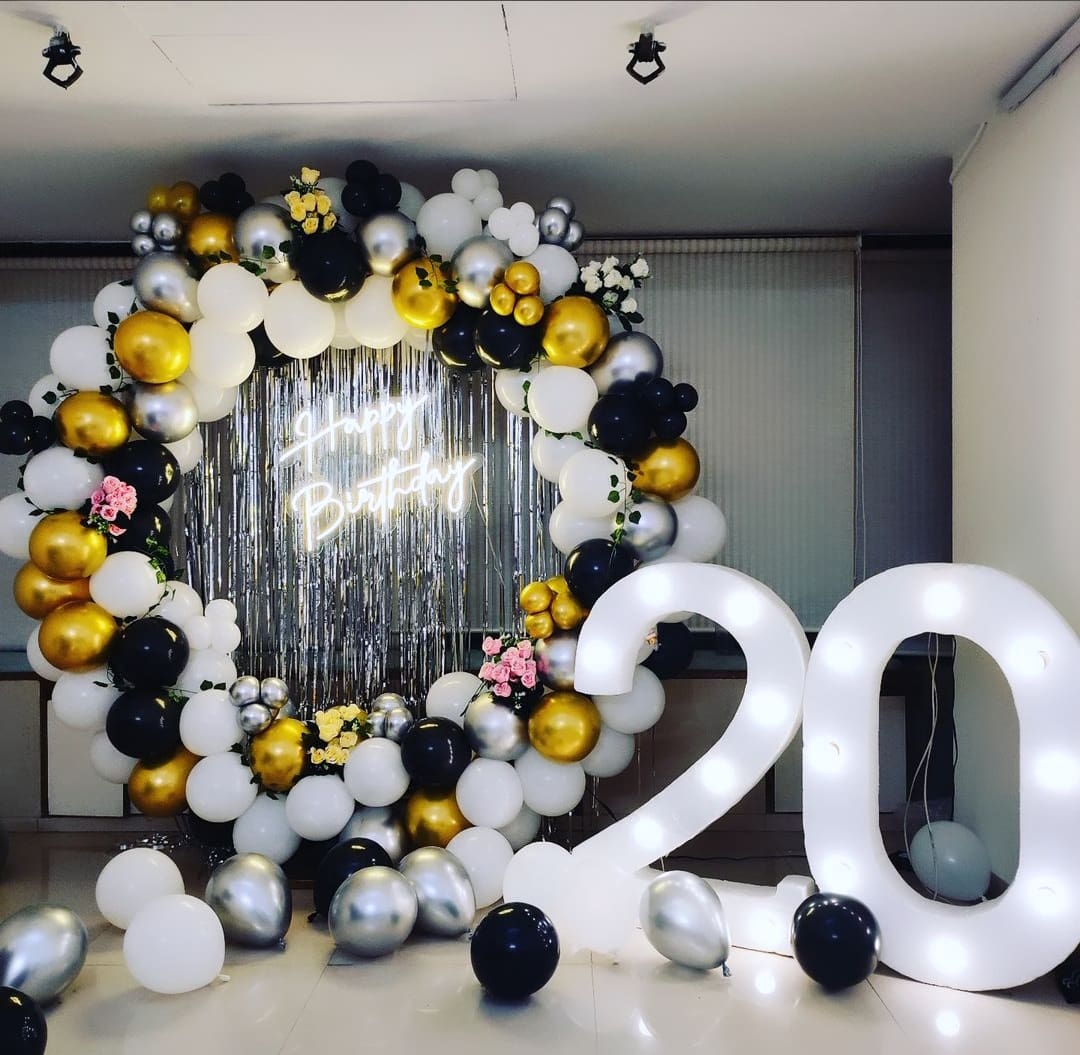 Black and Gold Birthday Arch